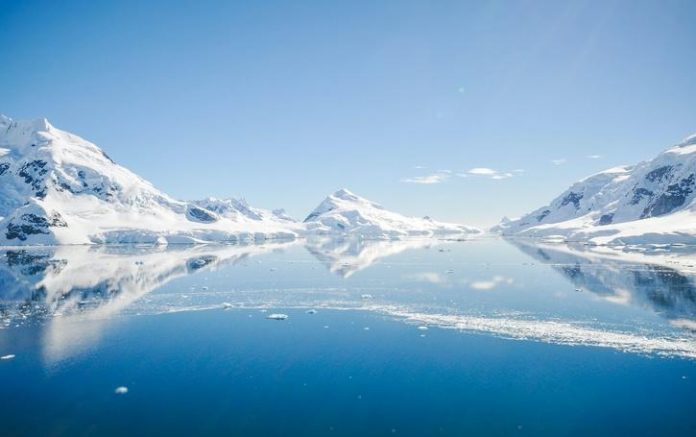 microplastics in antartica snowfall