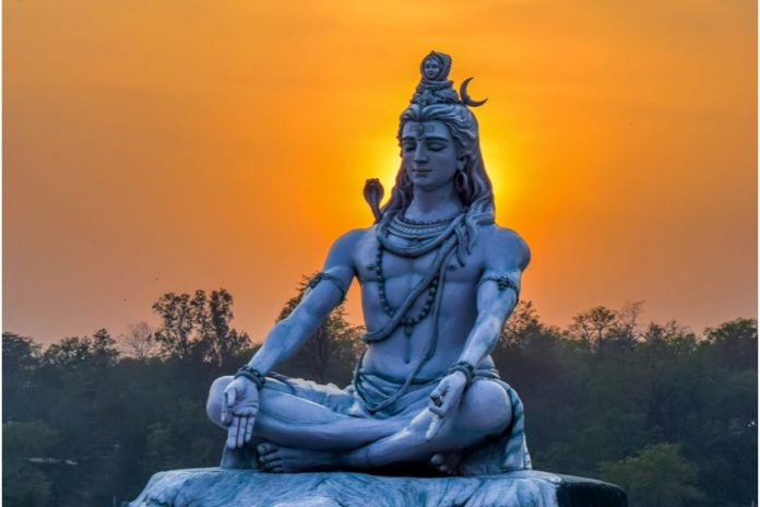 Sawan the month and worship Lord Shiva daily