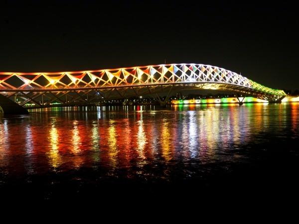 spectacular-atal-bridge