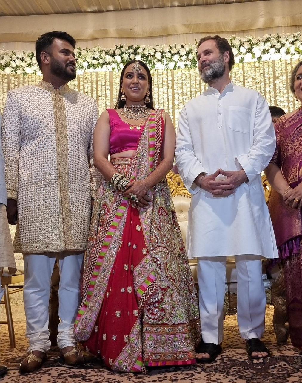 rahul gandhi at swara bhaskar wedding reception